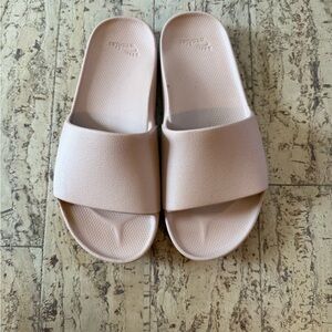 Archies Arch Support Slides in beige